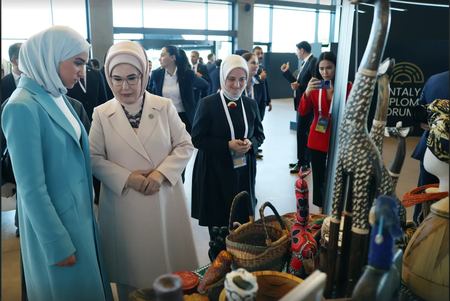 Guriga Dhaqanka ee Marwada Koowaad ee Turkiga, Emine Erdogan, oo Xoojinaya Xiriirka Afrika & Turkiga